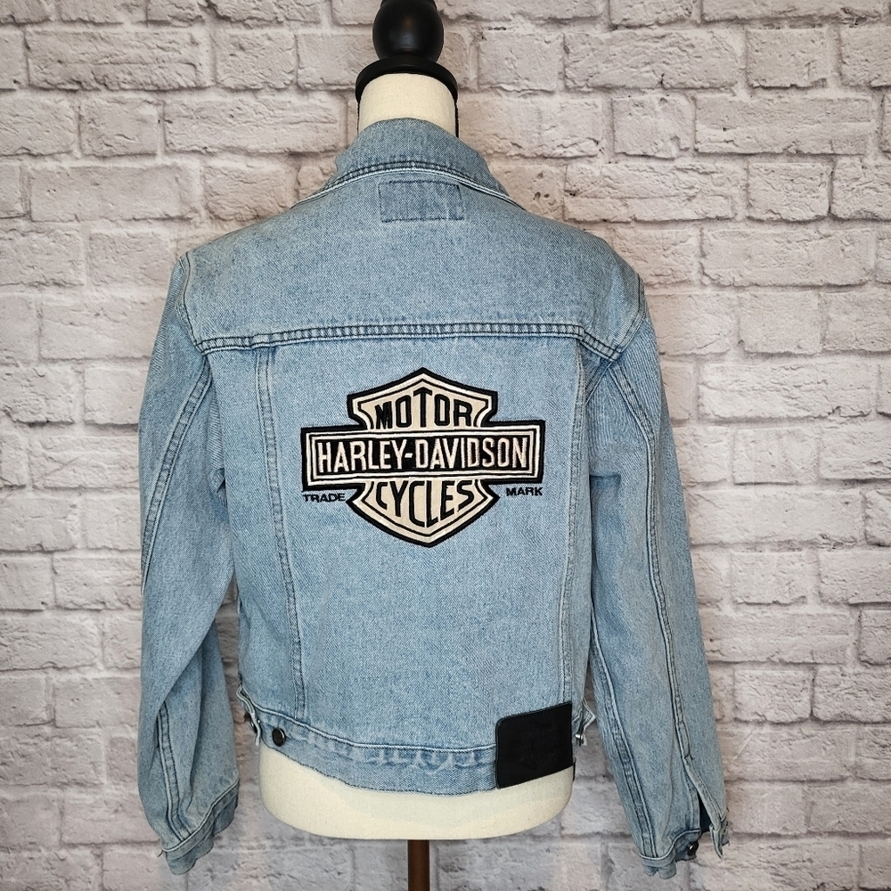 Harley-Davidson Jacket Light Wash Denim  Embroidered Logo Classic Style Size M - Picture 6 of 10